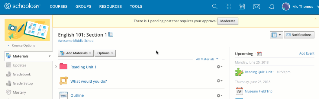GIF of how to approve or delete pending comments on a course.